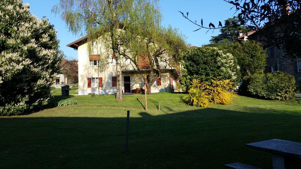 Apartment Piccolo Borgo Castelveccana المظهر الخارجي الصورة